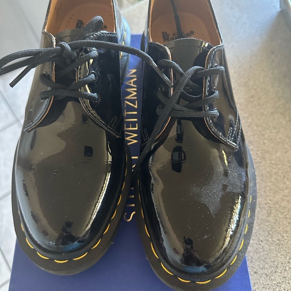 Doc martens- great condition…too small for me. Size 8 - Picture 6 of 8